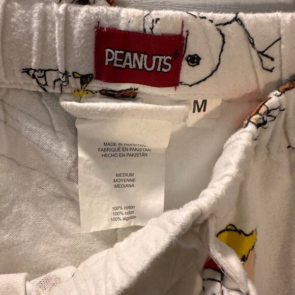 Peanuts Holiday-Themed Pajama Set Button-Up Shirt Pants White Cotton Medium Flan - Picture 2 of 16